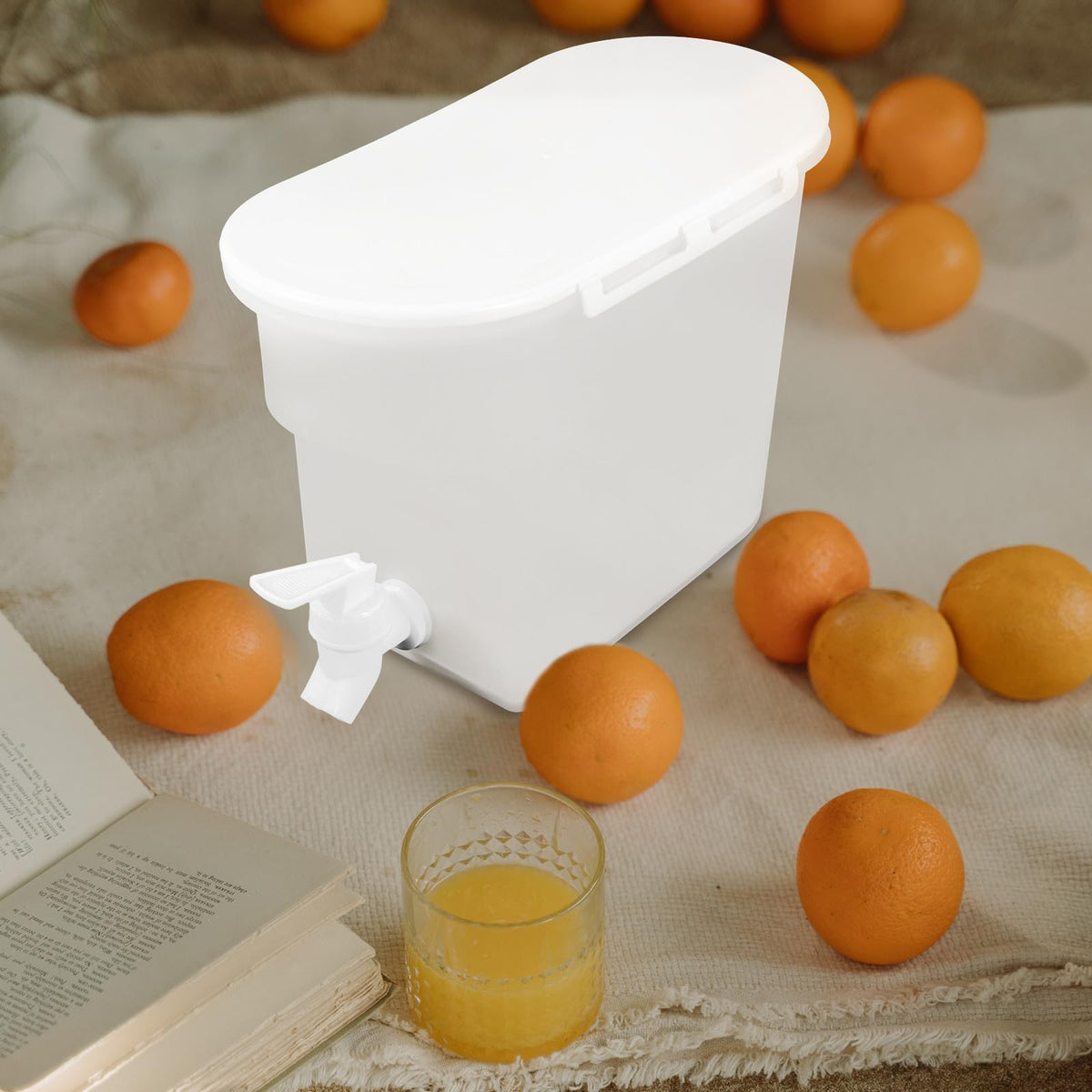 Water Jug with Faucet Y1230