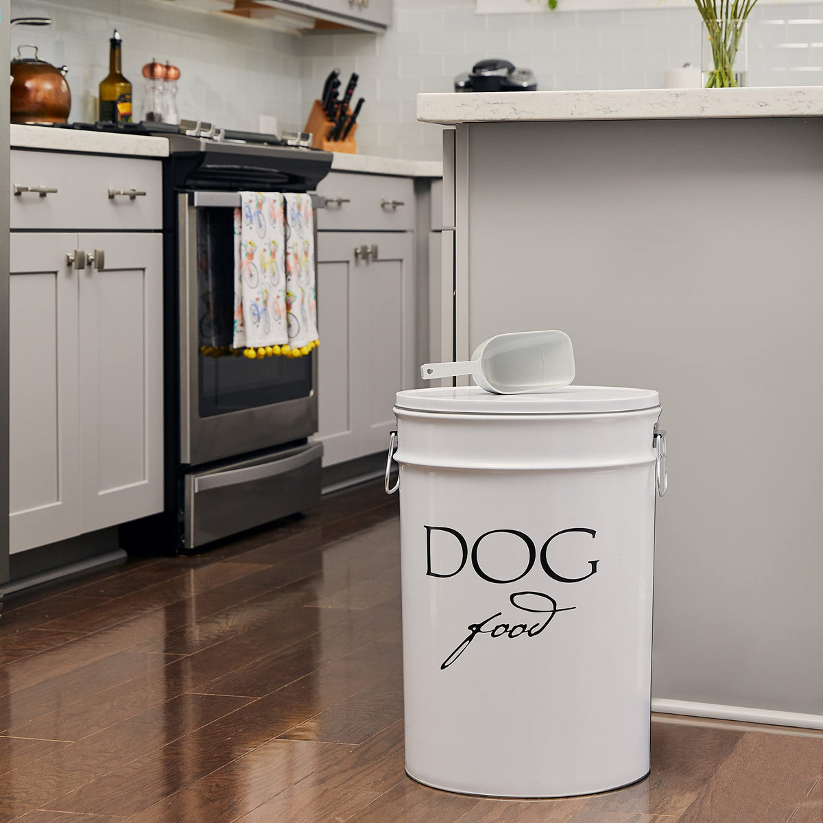 Large Airtight Stainless Steel Dog Food Storage Canister H9685
